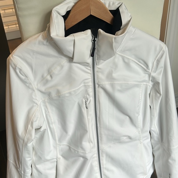Sunice Stormpack White Softshell Jacket High Collar Thumbholes Women’s Size M - Picture 16 of 17